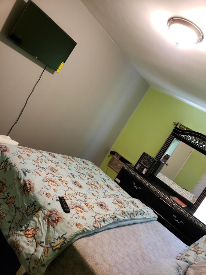 Comfortable Holiday Homestay Ню Йорк Екстериор снимка